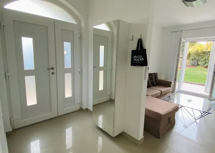 Apartment Perla 55 *