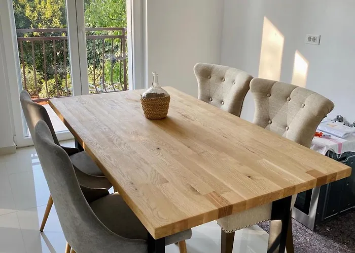 Apartment Perla 55 *