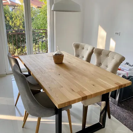 Apartman Perla 55 *